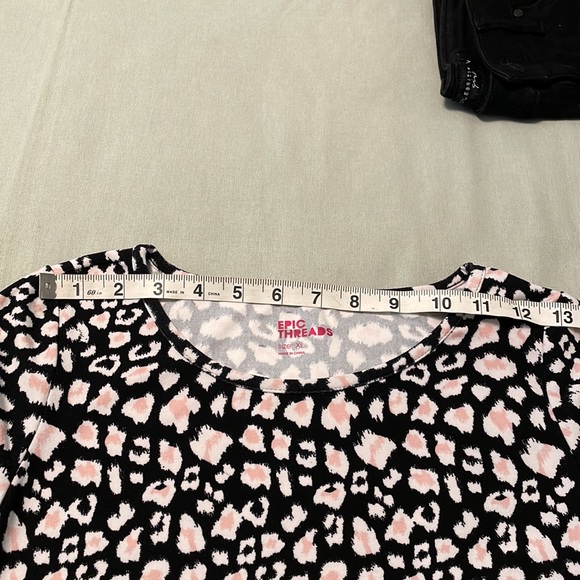 GIRLS DRESS. EPIC THREADS. - Picture 7 of 10